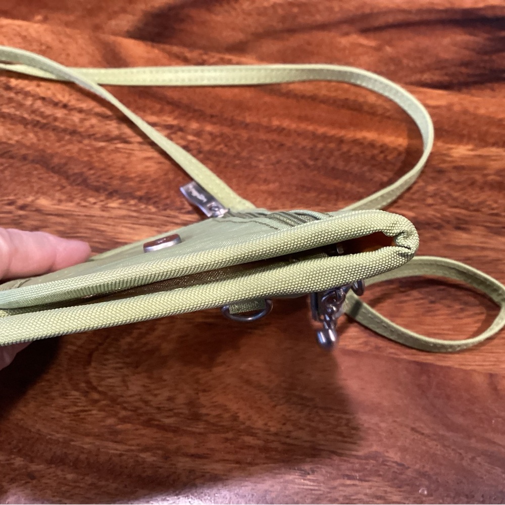 Baggallini Green Crossbody Bag - Picture 11 of 11
